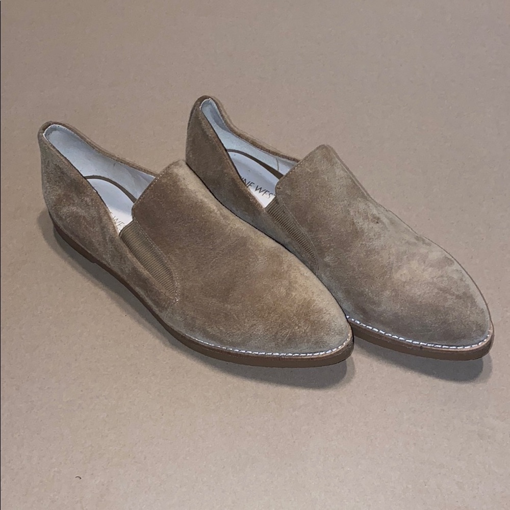 Nine West Tan Flats with Pointed Toe and Elastic Panels